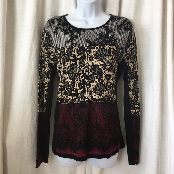 Tahari Sweaters - TAHARI Rosalyn Knit Crew Neck Sweater!